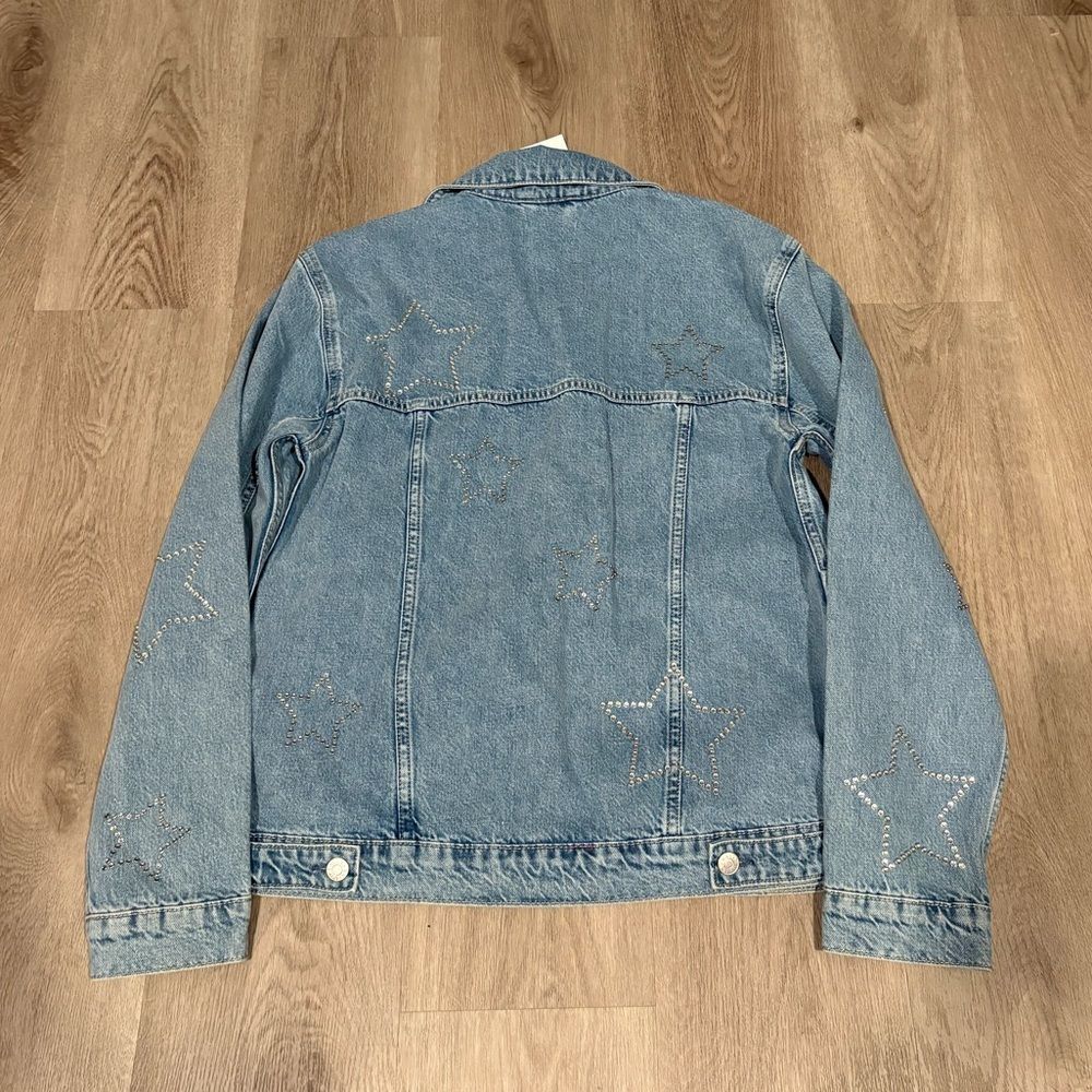 NWT Rails RHINESTONE STAR LIGHT WASH BOYFRIEND TRUCKER DENIM JEAN JACKET - Picture 2 of 5
